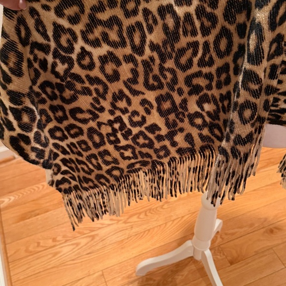 Chico's Animal Print Cowl Neck Poncho with Fringe Boho One Size - Picture 12 of 12
